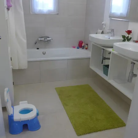 Holiday home Casa Kiosko With Swimming Pool Near Valencia La Eliana
